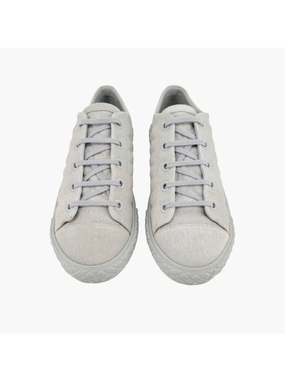 Chanel Quilted Low Top Denim Sneakers Size 39 US 8-8.5 Blue Gray Canvas CC